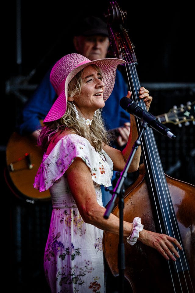nicola-farnon Nicola Farnon